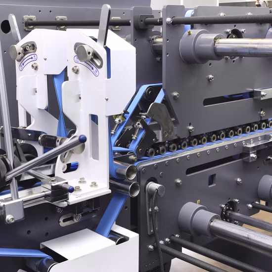 China Caixas Yaojia Paletes Pasta Corrugada Gluer Box Sacos de Papel Máquina para Fazer Sacos Venda Quente