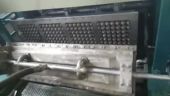 Capacidade semiautomática de 2.000 a 4.000 peças de papel, ovo, frutas, prato, bandeja, máquina formadora de fabricação